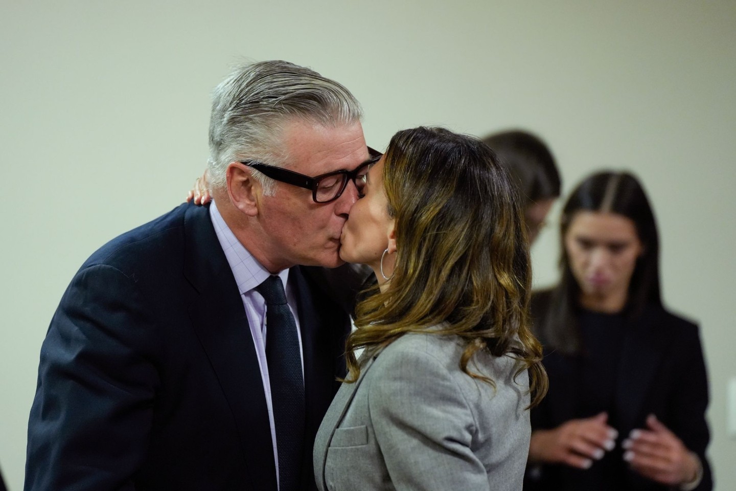 Alec Baldwin erhält Unterstützung von Ehefrau Hilaria Baldwin