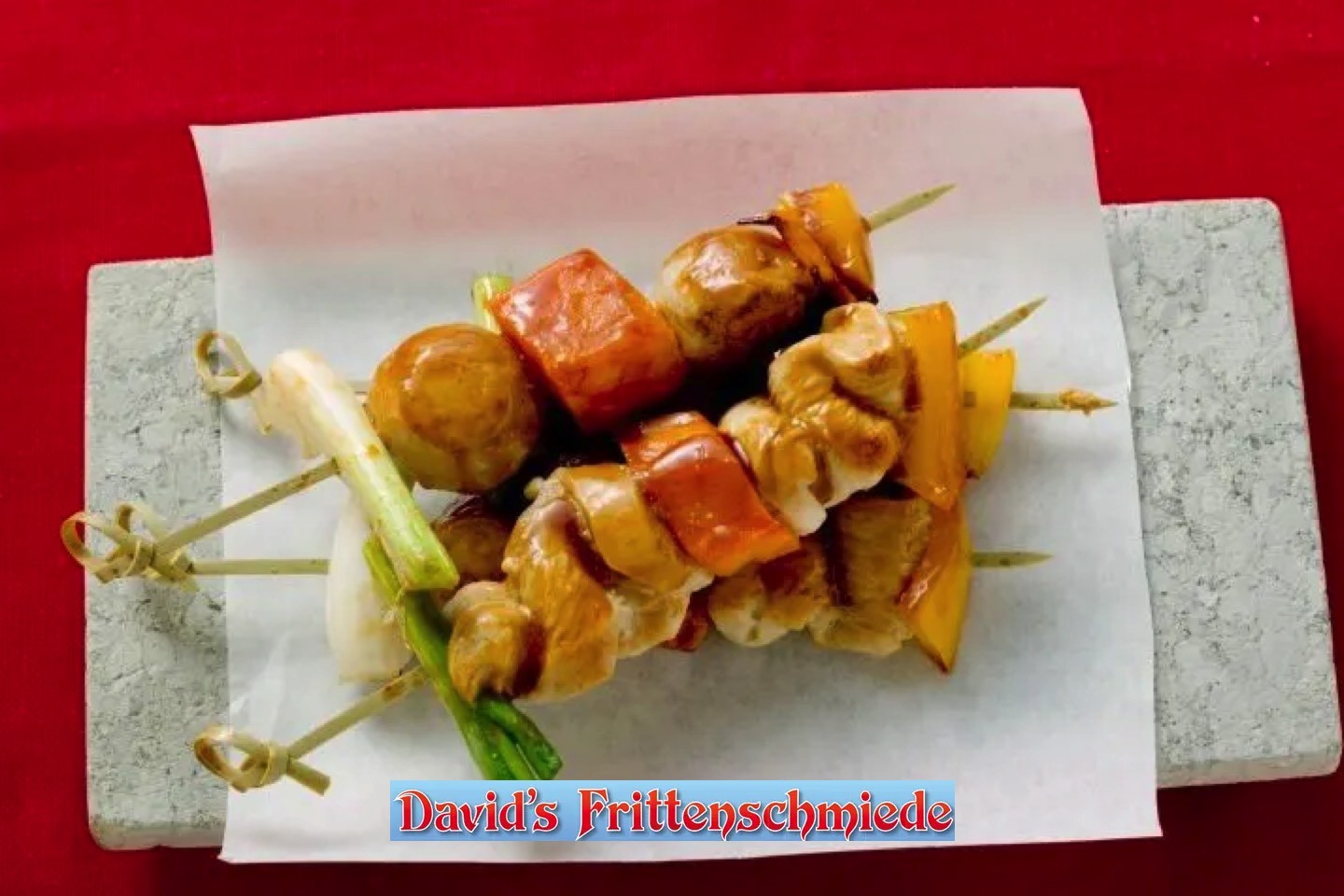 Davids Frittenschmiede,David´s Frittenschmiede,Frittenschmiede,Ostbevern,Warendorf,Telgte,Schützenfest,Reiturnier,Bratwurst,Currywurst,Currywurst spezial,Hot Dog,Hot Dog mit Käse,Frikandel spezial,Ham