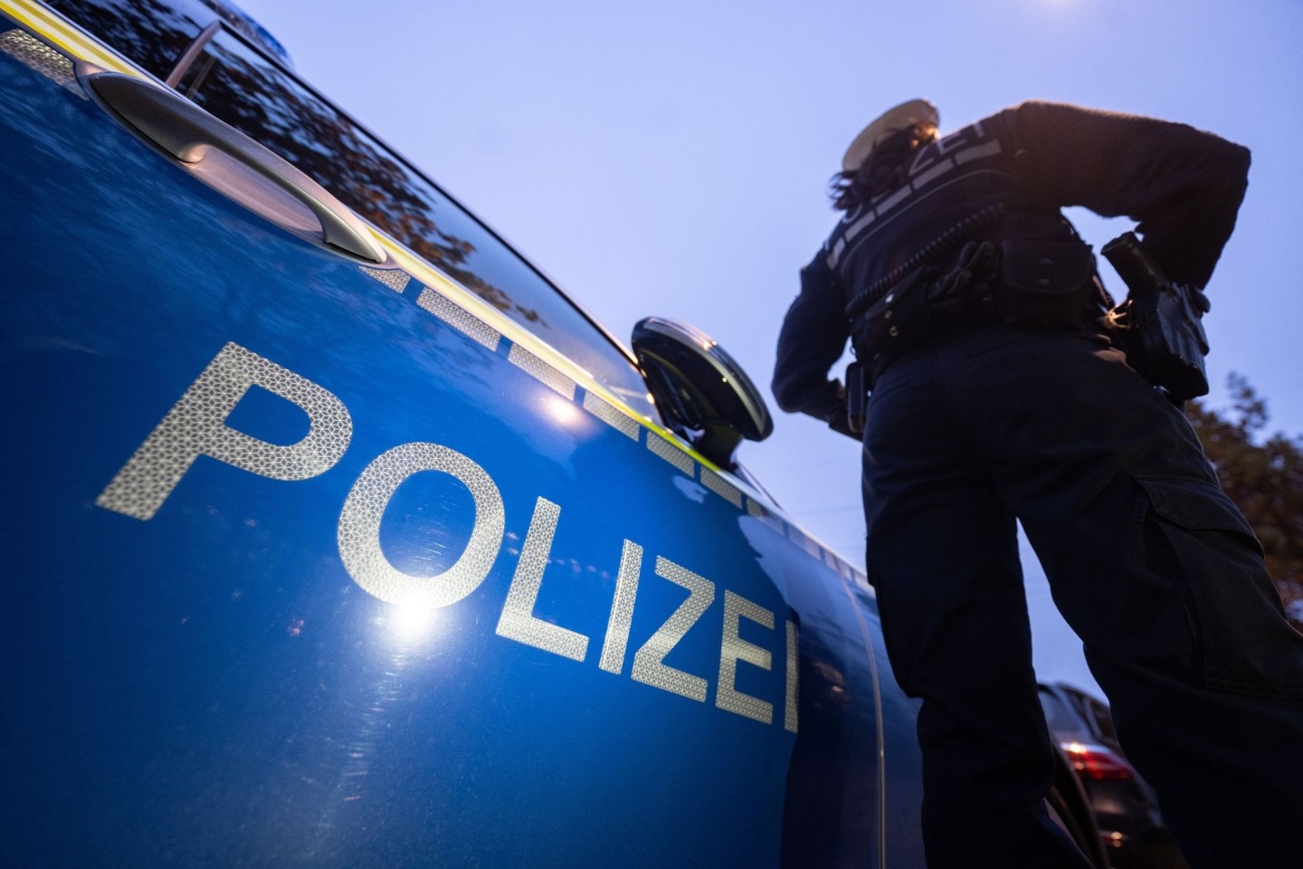 Die Polizei machte in einem Unfallwagen einen mysteriösen Leichenfund.