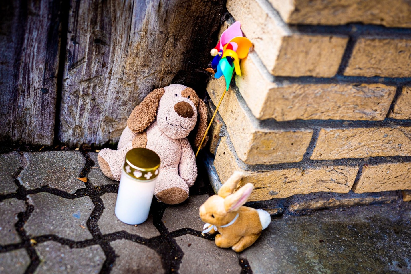 Zeichen der Trauer und Anteilnahme im Januar 2023 in Barsinghausen nach dem Tod des Vierjährigen.