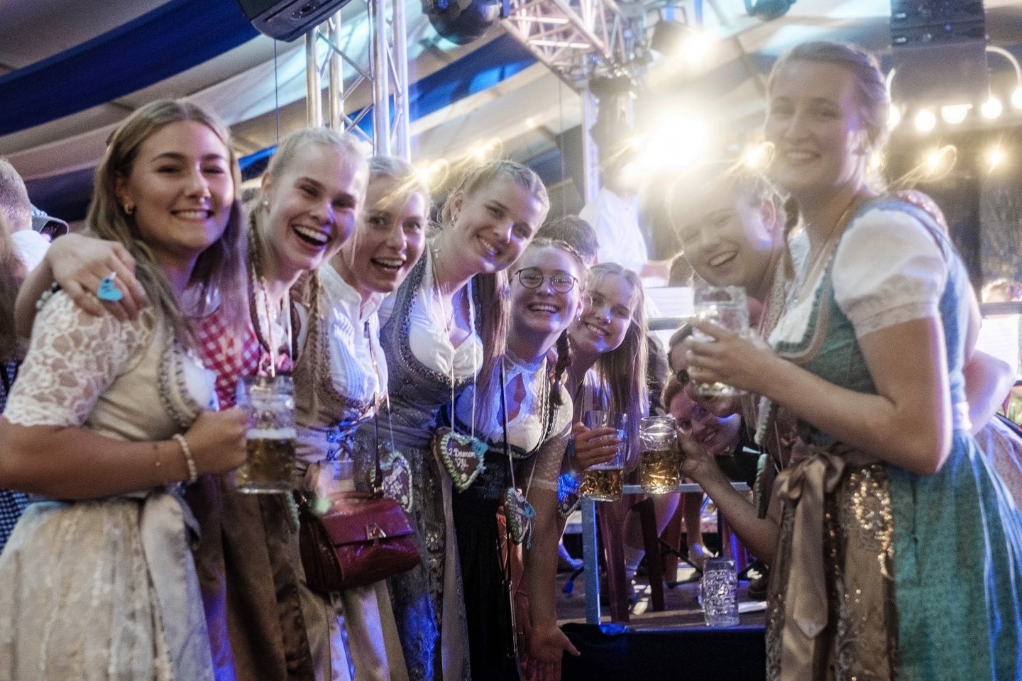 Knutschende Bären,Sassenberger Oktoberfest,Sassenberg,Oktoberfest,Josef Uphoff,