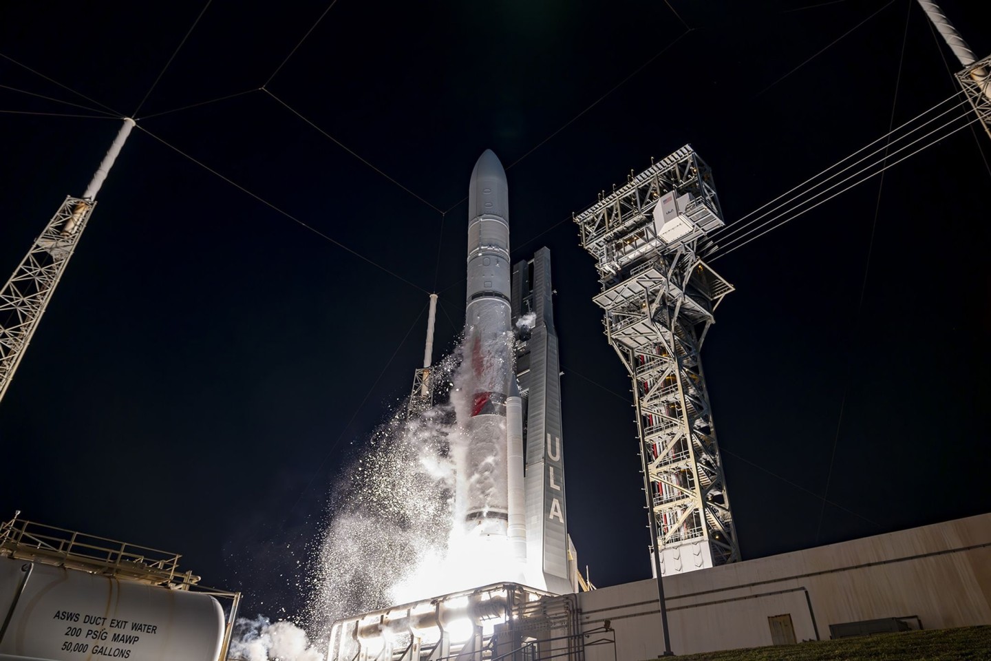 Start der ULA Vulcan VC2S-Rakete für die Peregrine Mission One (PM1) in Cape Canaveral.