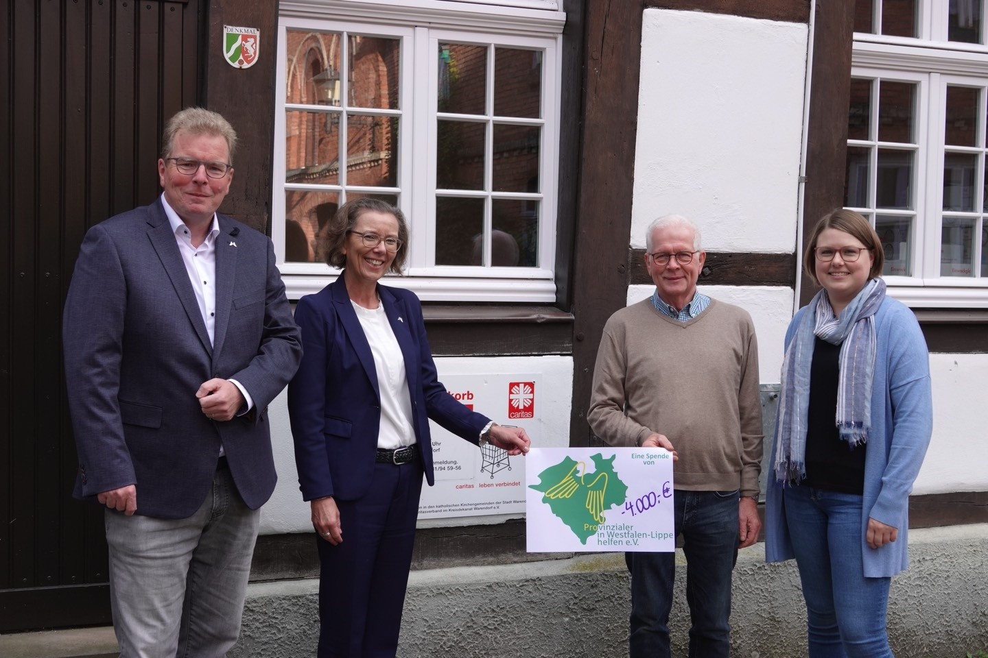 Provinzialer,Warendkorb,spenden,Warendorf,Caritas,