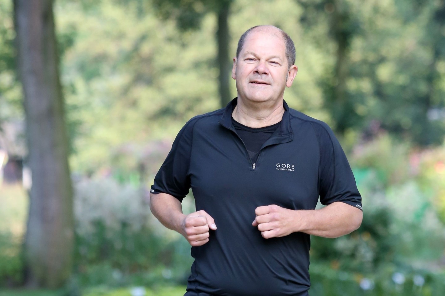 Olaf Scholz joggt gerne. Das geht nicht immer ohne Blessuren ab.