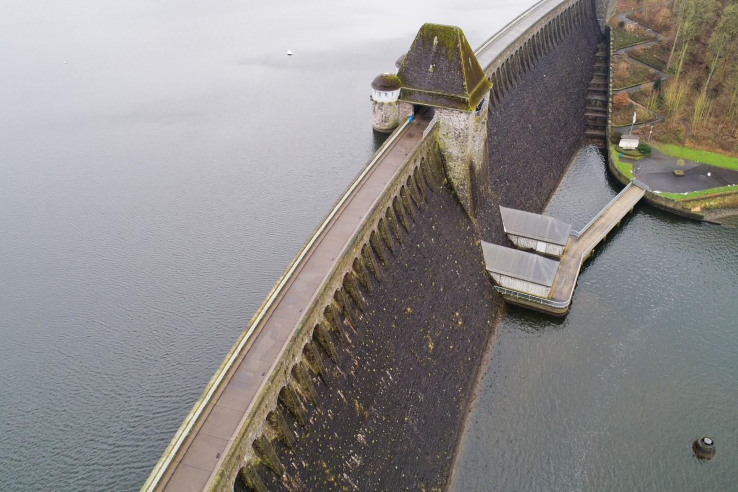 Durch den Eintrag von Sedimenten drohen große Staudämme bis 2050 rund ein Viertel ihrer Speicherkapazität zu verlieren.