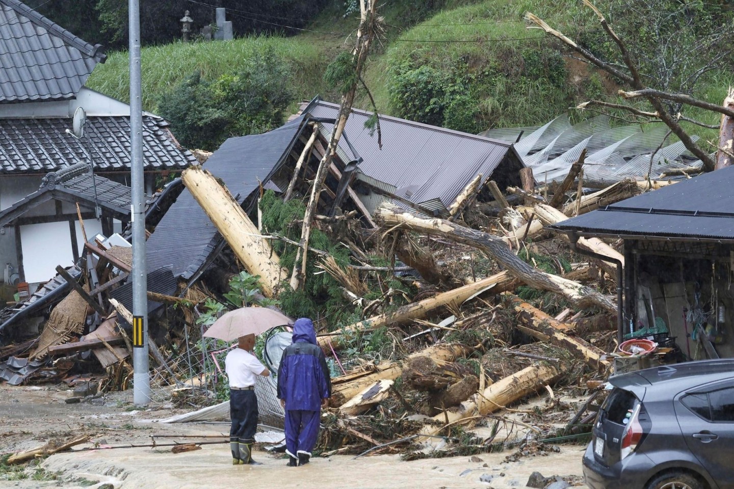 Der Taifun «Lan» ist in Japan auf Land getroffen - und hat teils für schwere Verwüstungen gesorgt.