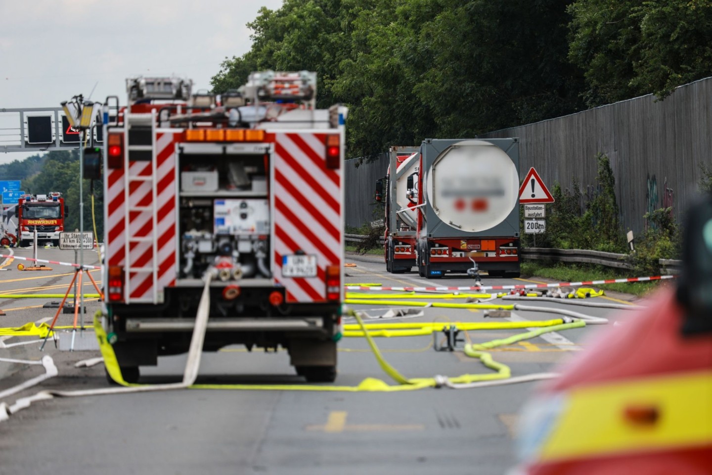 Die A1 ist am Kreuz Kamen gesperrt.