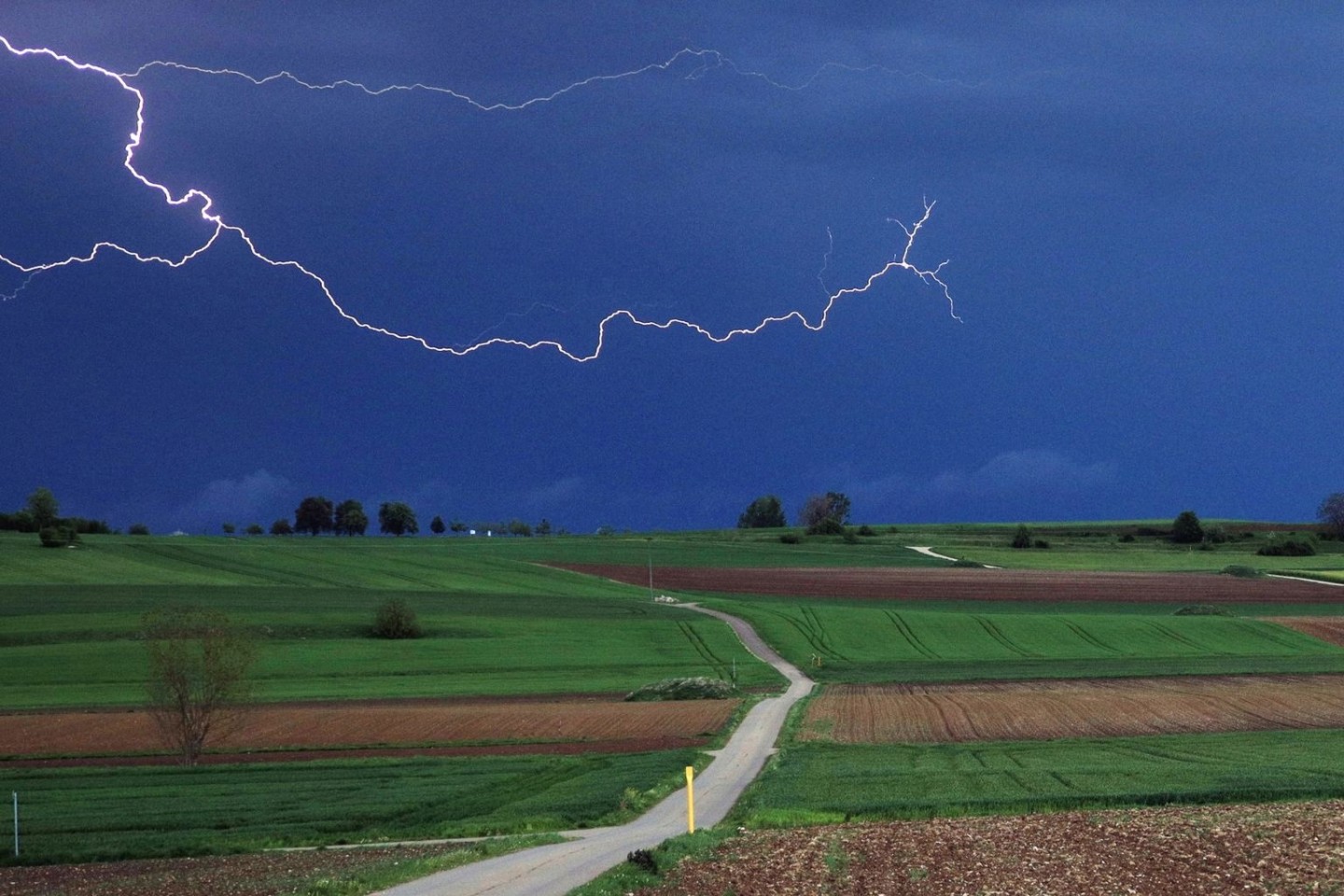 Im Süden Deutschlands werden Regenfälle mit bis zu 40 Litern pro Quadratmeter erwartet.