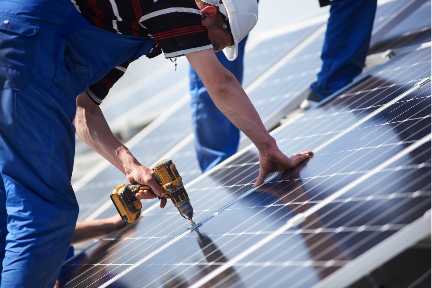 Batteriespeicher,Eigenverbrauch,Energieerzeugung,Energiesparen,Erneuerbare Energie,Fotovoltaik,Jan Gerdes,Kreienbaum,Kreienbaum Montage,Ladesäule,Montage,montieren,Nachhaltige Energie,Netzeinspeisung,